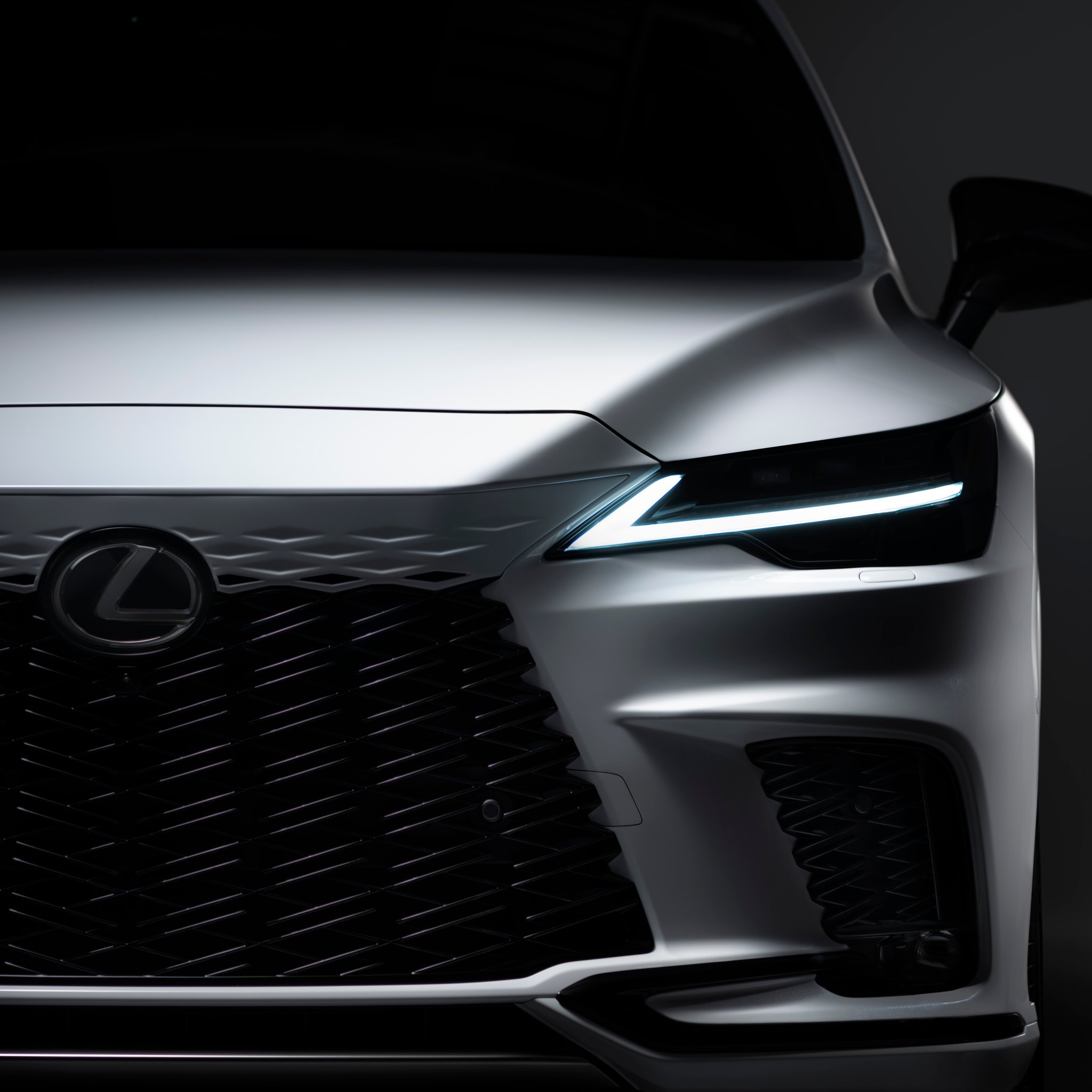 Новият Lexus RX - революцията на една икона